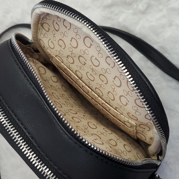Guess Black Crossbody Shoulder Bag - Picture 6 of 11